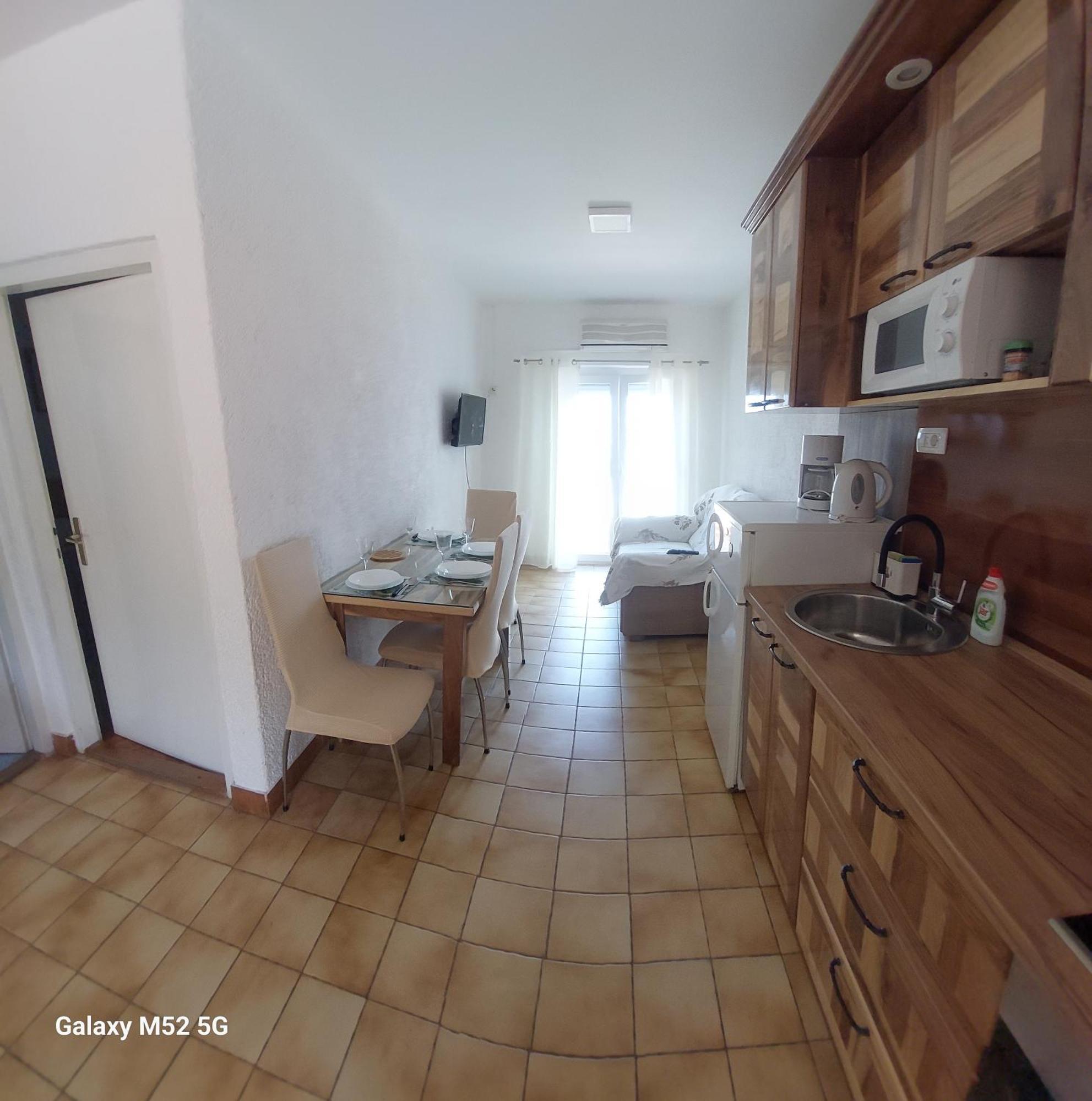 Apartmani Lana Rab Kampor Екстер'єр фото